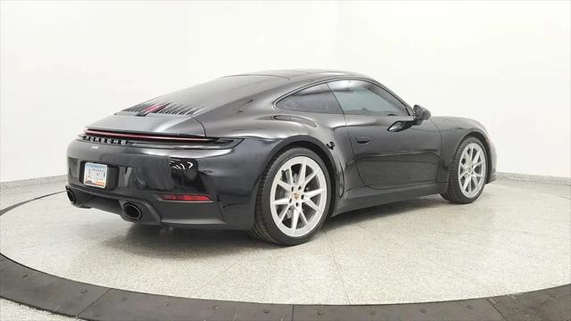 2025 Porsche 911 Carrera