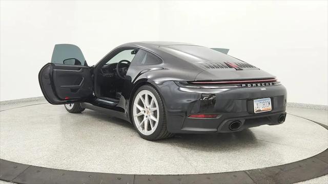 2025 Porsche 911 Carrera