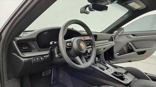 2025 Porsche 911 Carrera