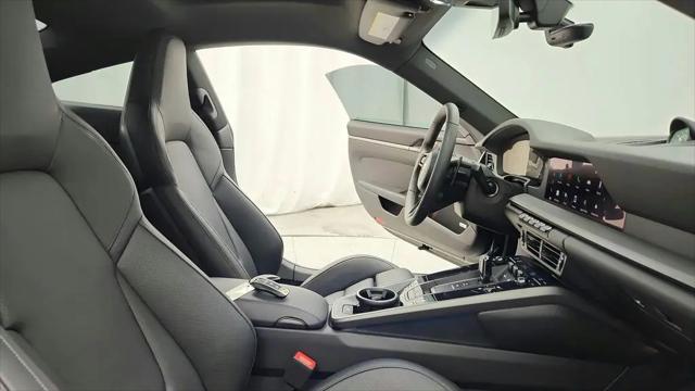 2025 Porsche 911 Carrera