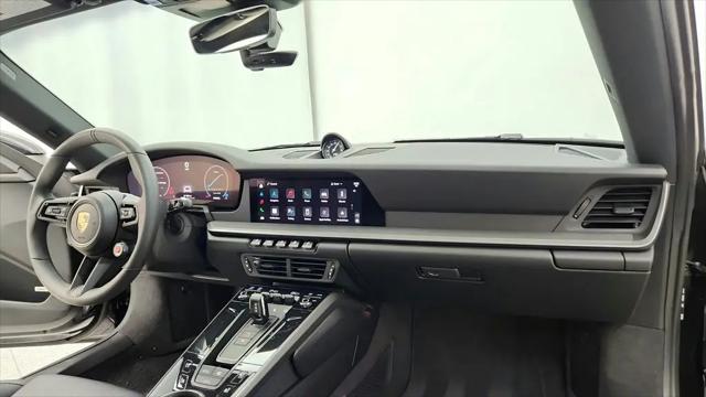 2025 Porsche 911 Carrera