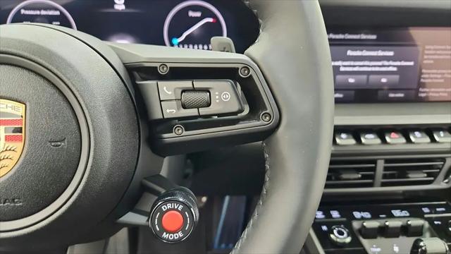 2025 Porsche 911 Carrera