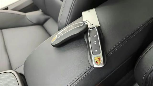 2025 Porsche 911 Carrera