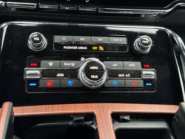 2024 Lincoln Navigator Premiere L