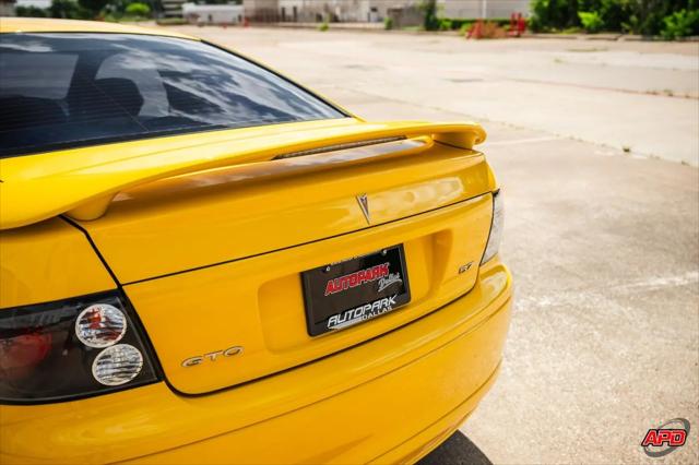 2004 Pontiac GTO Base