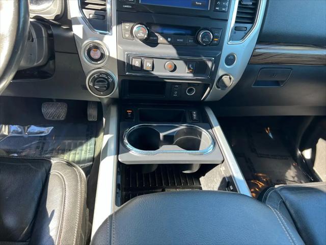 2017 Nissan Titan SL