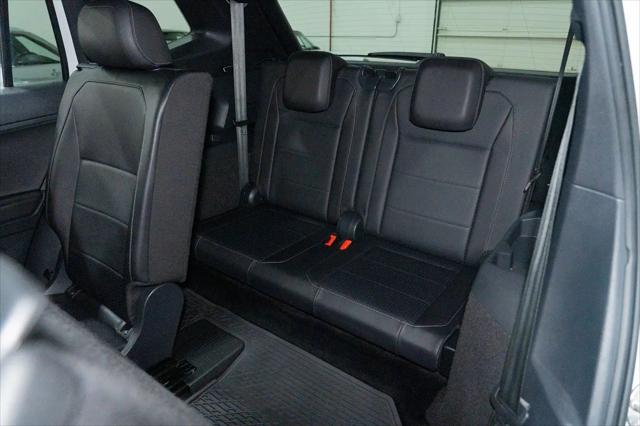 2020 Volkswagen Tiguan 2.0T SE R-Line Black