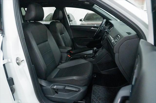 2020 Volkswagen Tiguan 2.0T SE R-Line Black