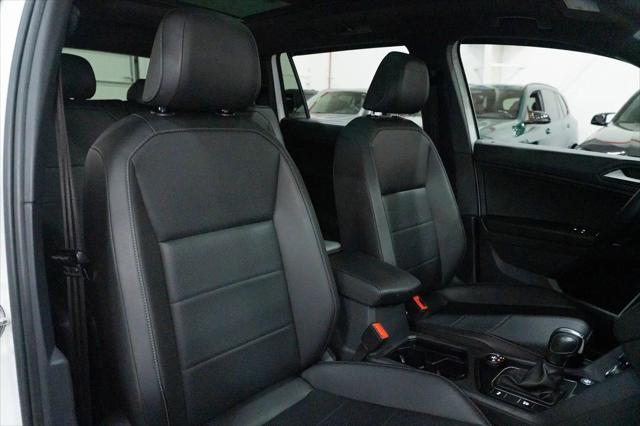 2020 Volkswagen Tiguan 2.0T SE R-Line Black