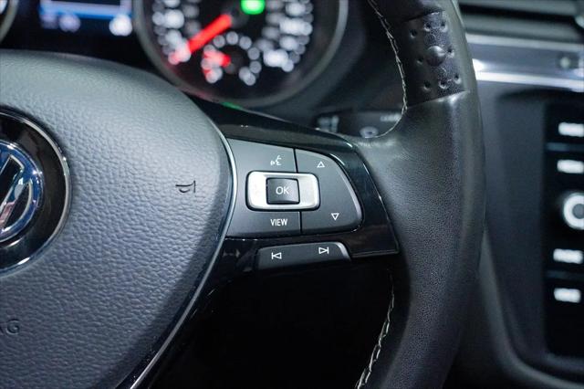2020 Volkswagen Tiguan 2.0T SE R-Line Black