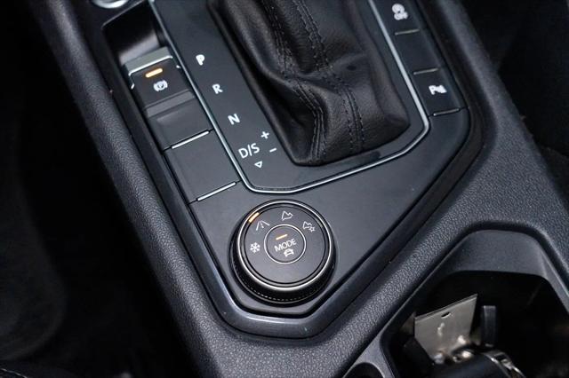 2020 Volkswagen Tiguan 2.0T SE R-Line Black