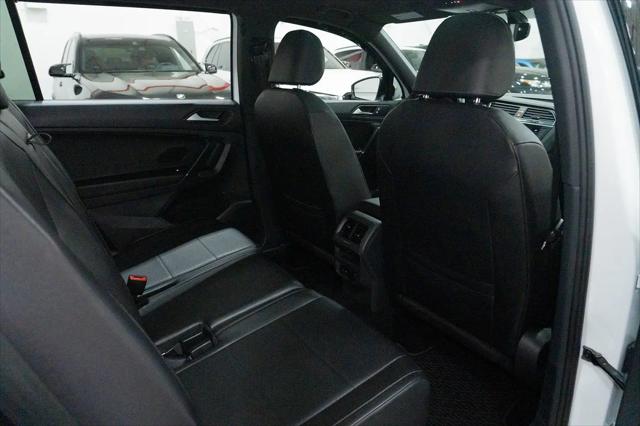 2020 Volkswagen Tiguan 2.0T SE R-Line Black