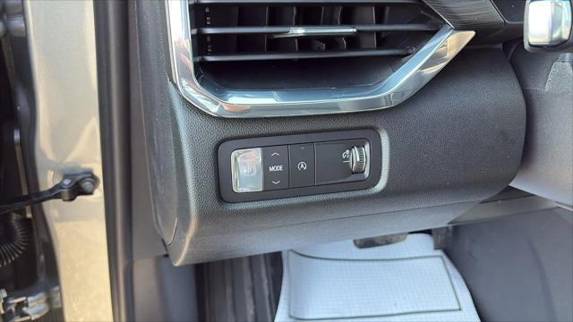 2026 GMC Acadia Elevation FWD