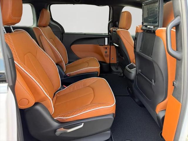2026 Chrysler Pacifica Pinnacle AWD