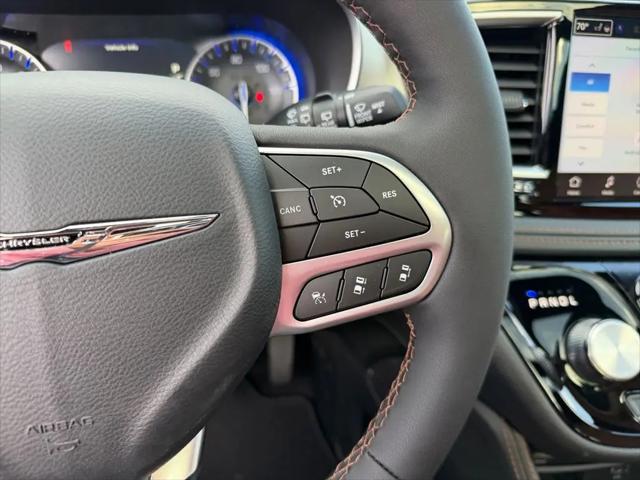 2026 Chrysler Pacifica Pinnacle AWD