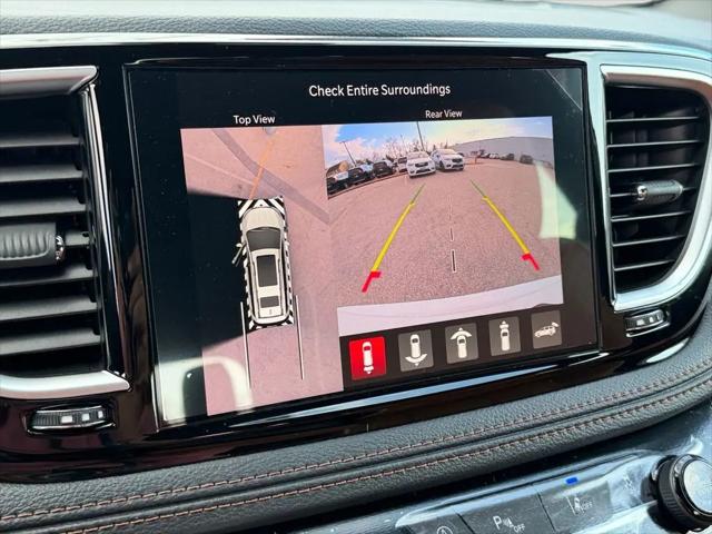 2026 Chrysler Pacifica Pinnacle AWD