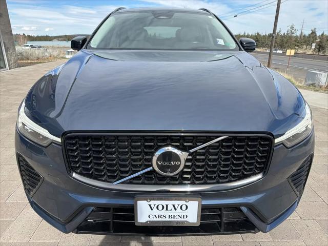 2024 Volvo XC60 B5 Ultimate Dark Theme