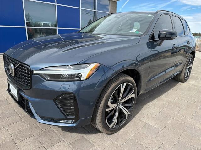 2024 Volvo XC60 B5 Ultimate Dark Theme