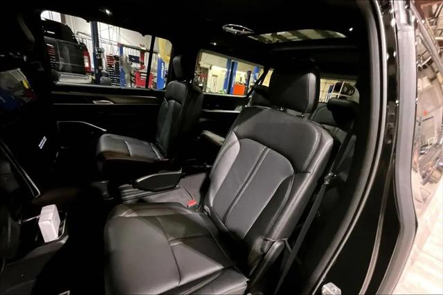 2026 Jeep Grand Wagoneer L Limited Reserve 4x4