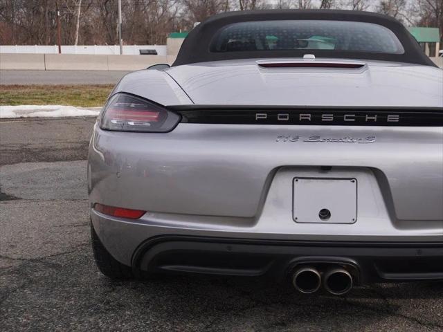 2023 Porsche 718 Boxster S