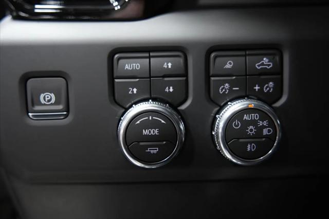 2026 GMC Sierra 2500HD Crew Cab, Standard Bed, AT4, 4WD