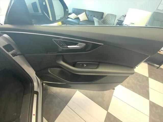 2021 Audi Q8 Premium Plus 55 TFSI quattro Tiptronic