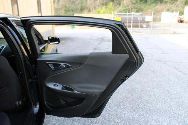 2021 Chevrolet Malibu FWD LT