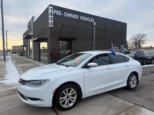 2015 Chrysler 200 Limited for sale in Lincoln Park, MI