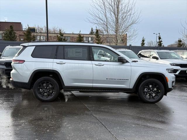 2025 Jeep Grand Cherokee L Altitude X 4x4