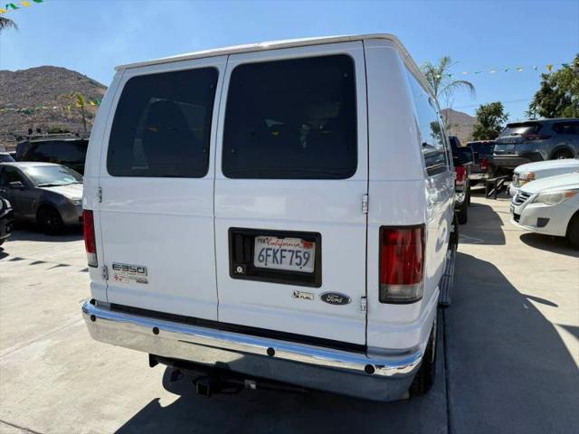 2009 Ford E-350 Super Duty XLT