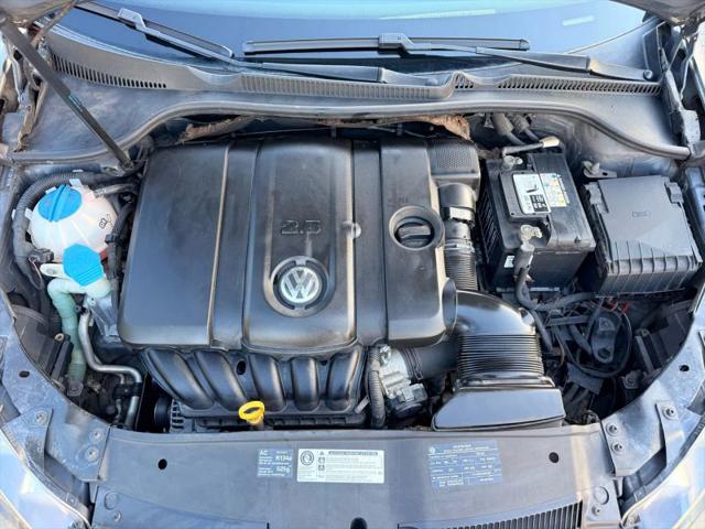 2011 Volkswagen Golf 2.5L 4-Door