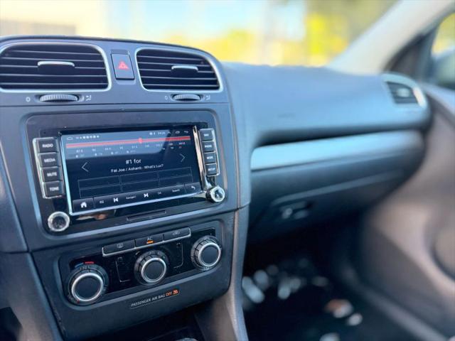 2011 Volkswagen Golf 2.5L 4-Door