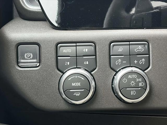 2026 GMC Sierra 1500 Crew Cab, Short Bed, SLT, 4WD