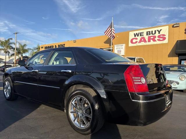 2010 Chrysler 300 Touring/Signature Series