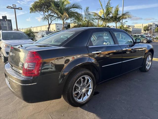 2010 Chrysler 300 Touring/Signature Series