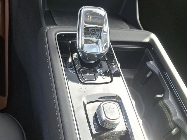 2026 Volvo XC90 Plus, B6 AWD Gas (mild hybrid), Gasoline, Bright, 7 Seats