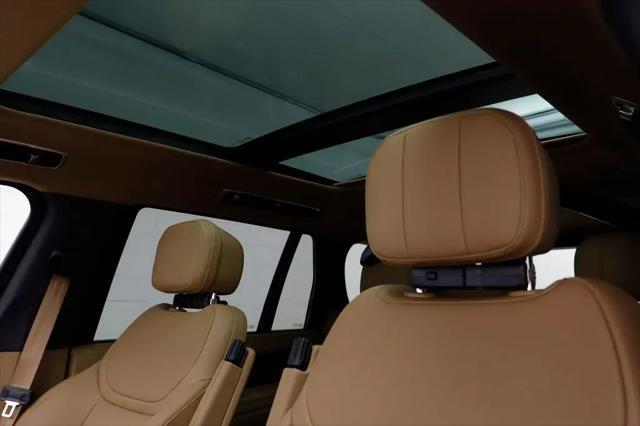 2026 Land Rover Range Rover P530 SE 7 Seat