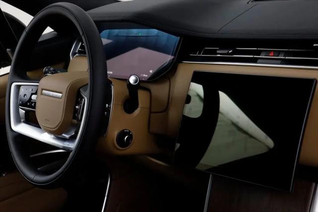 2026 Land Rover Range Rover P530 SE 7 Seat