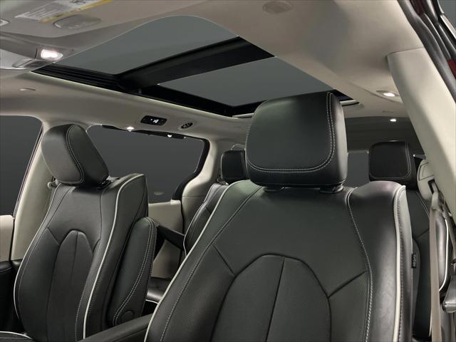 2022 Chrysler Pacifica Hybrid Limited