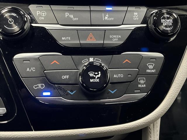 2022 Chrysler Pacifica Hybrid Limited