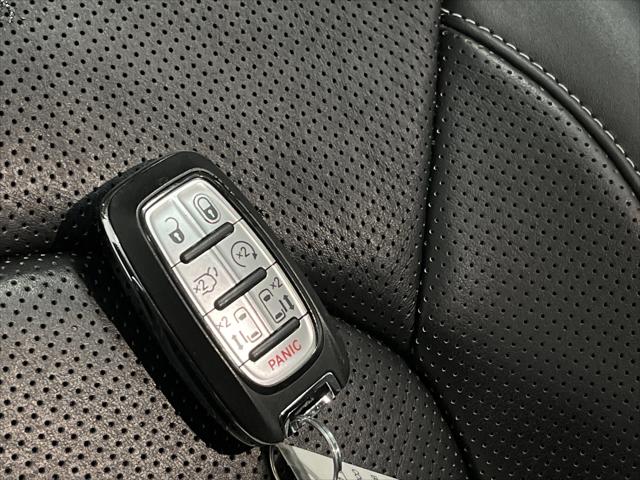 2022 Chrysler Pacifica Hybrid Limited