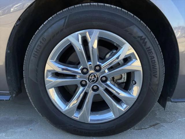 2022 Toyota Sienna Platinum