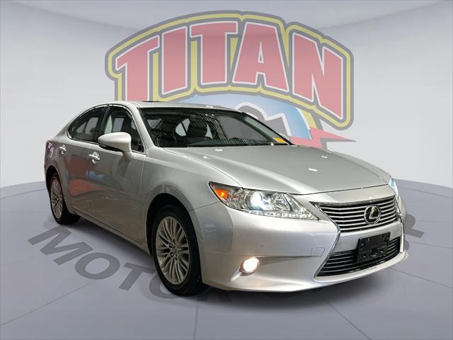 2013 Lexus ES 350 4dr Sdn [3]