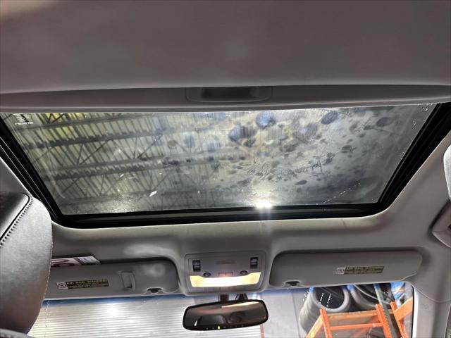 2013 Lexus ES 350 4dr Sdn [12]