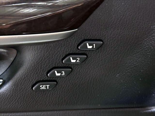 2013 Lexus ES 350 4dr Sdn [14]