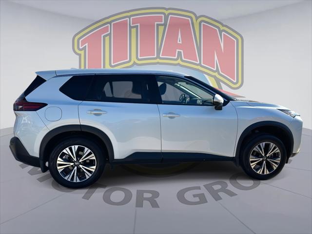 2021 Nissan Rogue SV Intelligent AWD [1]