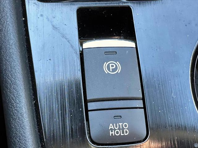 2021 Nissan Rogue SV Intelligent AWD [27]