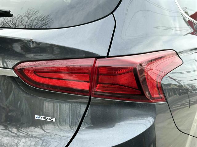 2020 Hyundai Santa Fe SE [9]