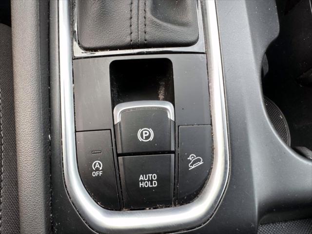 2020 Hyundai Santa Fe SE [24]