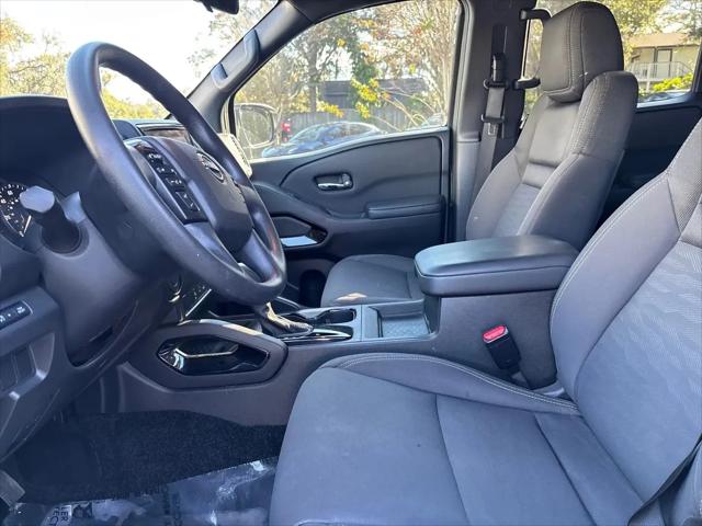 2023 Nissan Frontier Crew Cab SV 4x2